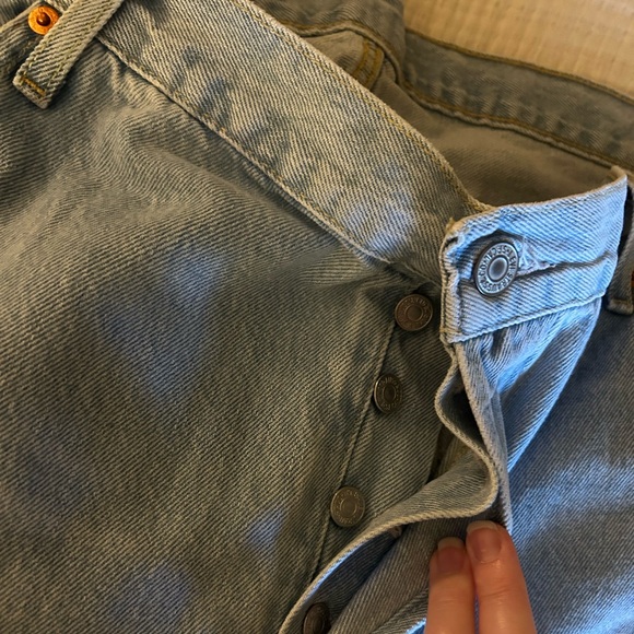 Levi’s 501 90’s Light Wash Denim - Picture 8 of 8
